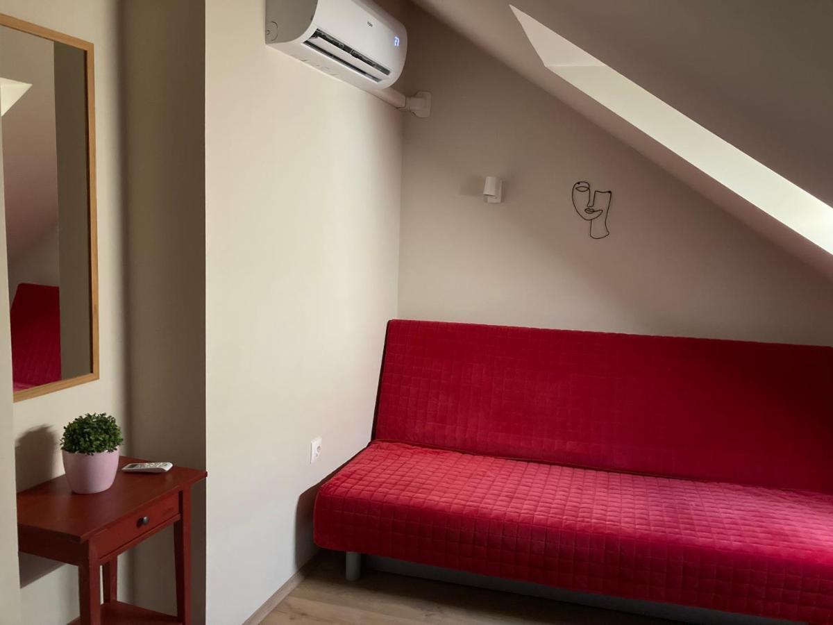 35 Vendégház Pécs Esterno foto